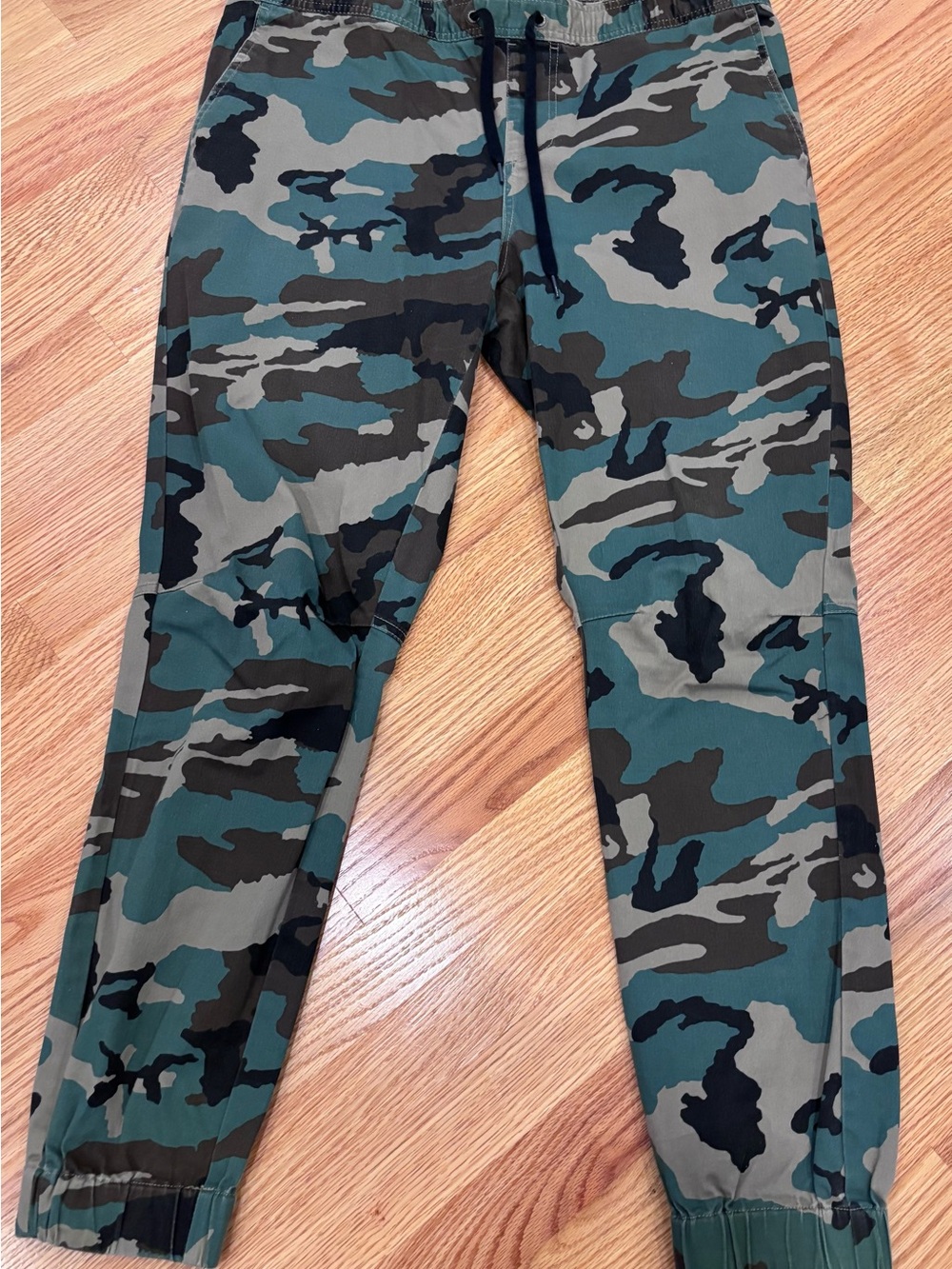 Empyre Men's Teal & Gray Camo Jogger Pants